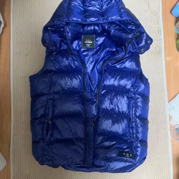 타트라스 다운 베스트 네이비