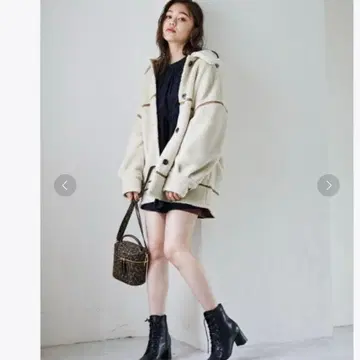 [컨디션 최상] Heather 리버서블 보아 무스탕 코트 아이보리 카멜