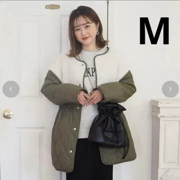 드로스트 포함 보아 절개 퀼팅 코트 카키