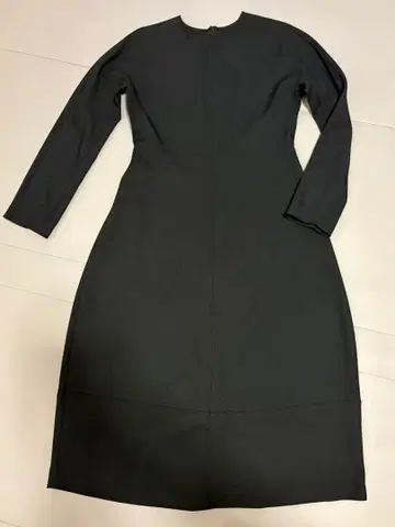 미라 오웬 접결풍 코쿤 원피스 블랙