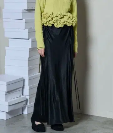 MAISOSPECIAL 리본 새틴 머메이드 스커트