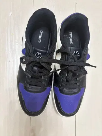 카파 블랙 보라색 로우컷 스니커즈