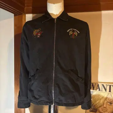 DEUS EX MACHINA 블랙 스카잔