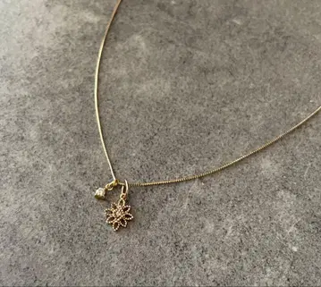 아가트 목걸이 K10 플라워 모티브&다이아몬드