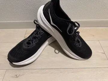 블랙 러닝화 메쉬 어퍼