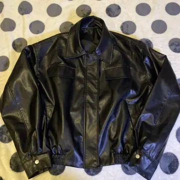 [ 새상품급 ] Shoowtime 합성 피혁 M 사이즈 숏 기장 블루종