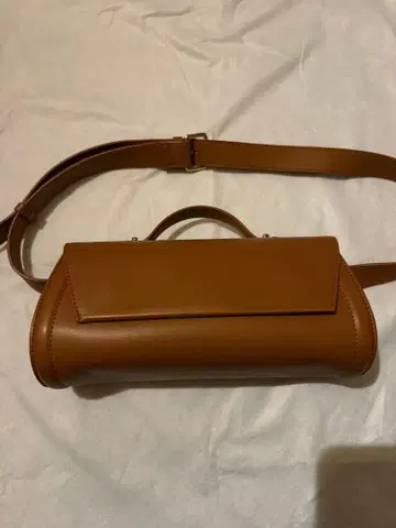 브라운 숄더백 롤형