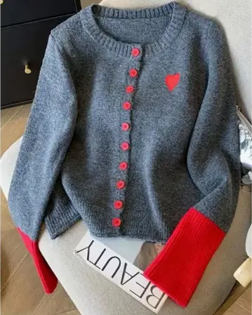 그레이와 빨간색 하트 니트 가디건