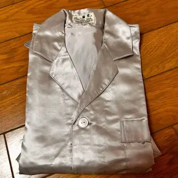 새상품 JAN HUA 실크 파자마 세트 M 사이즈 실버 실크 새틴