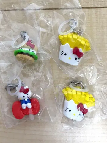 헬로키티 메지루시 액세서리 4개 세트