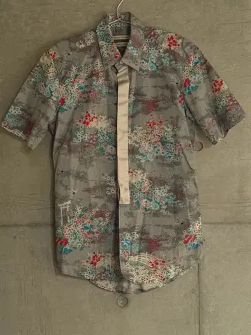 MARC JACOBS 꽃무늬 반팔 셔츠