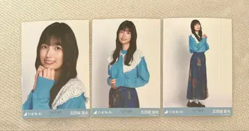 노기자카46 브로마이드 이오키 마오 카라 부착 코디 3종 컴프