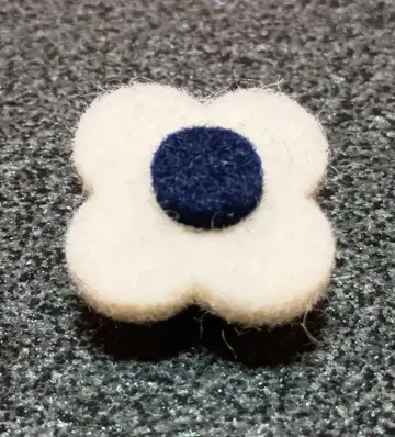 새상품 라르디니 라펠 핀 부토니에르