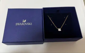 Swarovski 골드 도금 스퀘어 목걸이