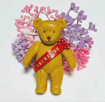 미사용 새상품 weekends 위켄즈 타스키 곰 빨간색 [ 익명 배송 ]