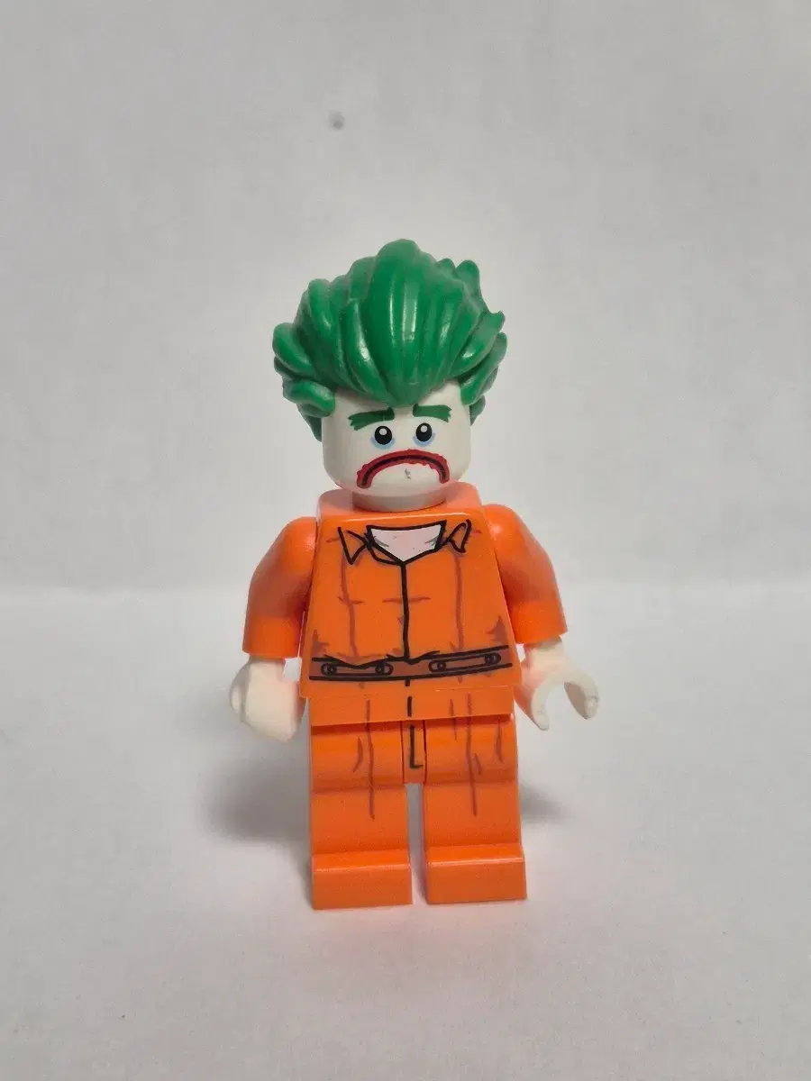 LEGO | 레고 Lego Batman Two-Face (Harvey Dent) Figure on Bunjang Global Site.