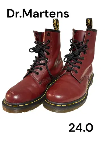 Dr. Martens 8홀 부츠 24.0 체리 레드