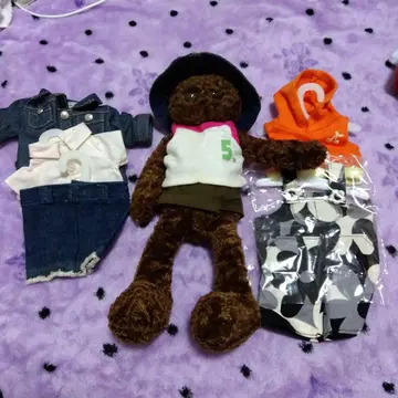곰 봉제 인형과 옷 갈아입기 의류 세트