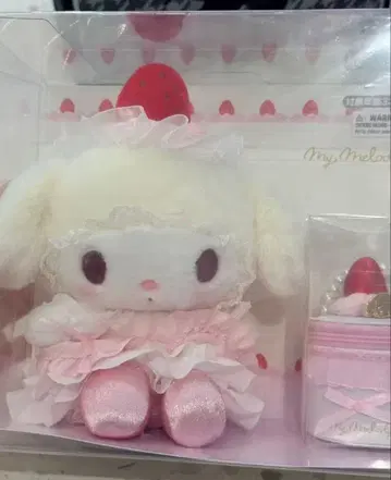 마이멜로디 봉제 인형 & 액세서리 케이스 세트 (딸기 휘핑 케이크)