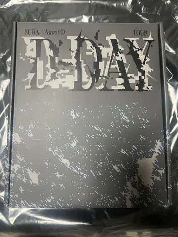 BTS MERCHBOX #15 D-DAY SUGA