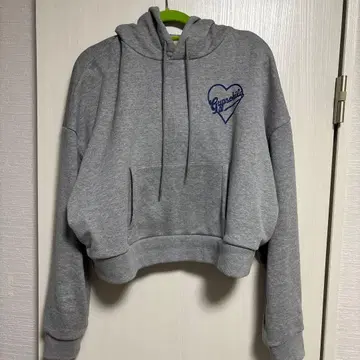 Gypsophila 하트 로고 크롭 후드티