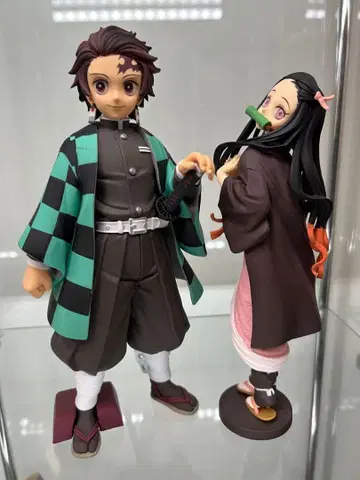 귀멸의 칼날 탄지로 네즈코 피규어 세트