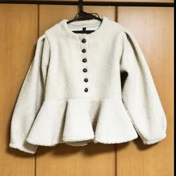 새상품급 La-gemme 페플럼 보아 자켓 L