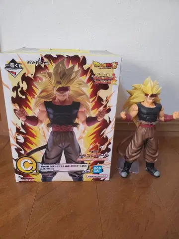 제일복권 드래곤볼 초 C상 블랙 코트 전사 버독