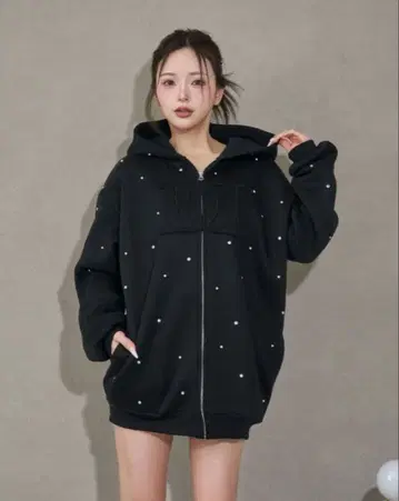 Darich DD 로고 비쥬 지퍼 후드티 블랙