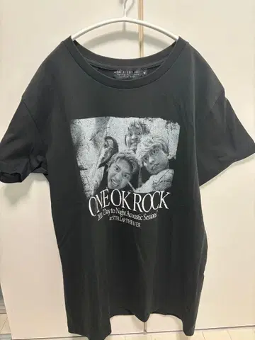 ONE OK ROCK 어쿠스틱 T셔츠 M