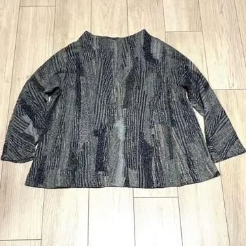 요건 레일 코튼 울 올 패턴 하이넥 니트 긴팔