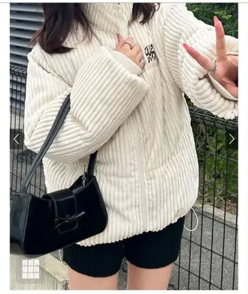 GRL 리브 가공 크림색 다운 자켓