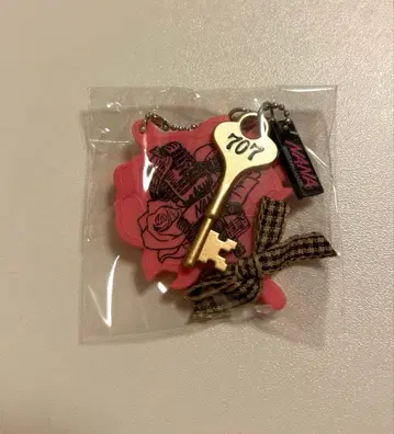 NANA 미니 참 컬렉션 손거울 레어 시크릿 열쇠