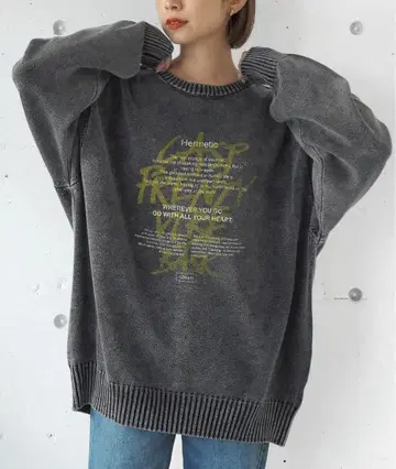 [새상품] tiptop 스톤 워시 로고 니트 풀오버