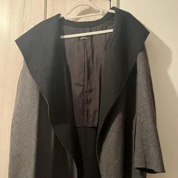 23구 후드 부착 그레이 울 자켓