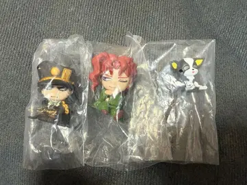 죠죠의 기묘한 모험 가챠가챠 미니 피규어 3체 세트