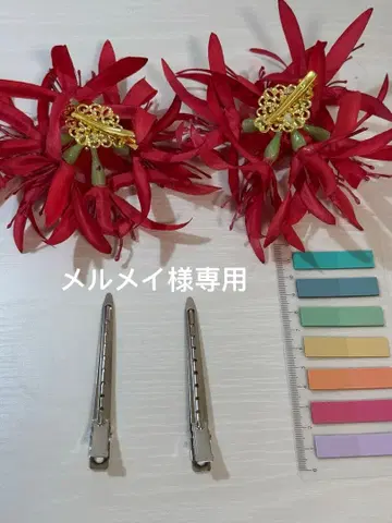 빨간색 꽃 장식 세트 헤어콤 머리 장식