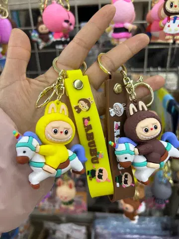 화제의 러브부 키링 2개 세트