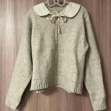 사만사 모스모스 자수 탈부착 카라 가디건 베이지