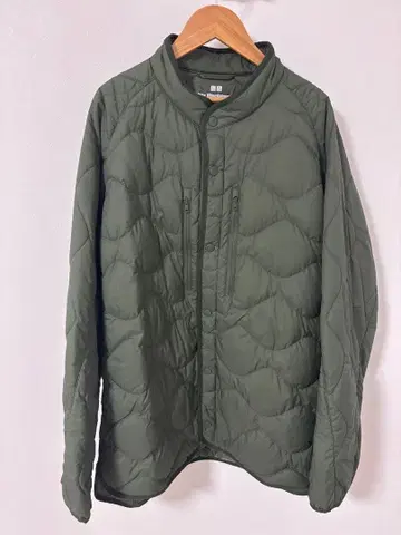 UNIQLO 화이트 마운티니어링 XL 다운 자켓