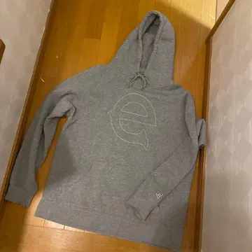 evisen 심플 로고 후드티