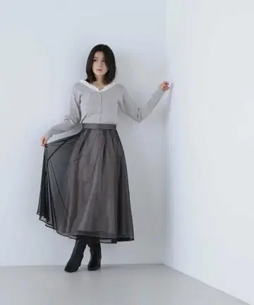 NATURAL BEAUTY BASIC 파이핑 튤 플레어 스커트