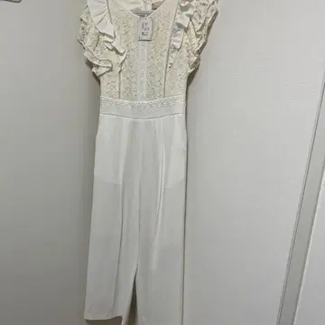 화이트 프릴 레이스 올인원 콤비네존 에밀리아 위즈