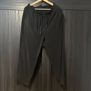 블랙 플리츠 와이드 팬츠