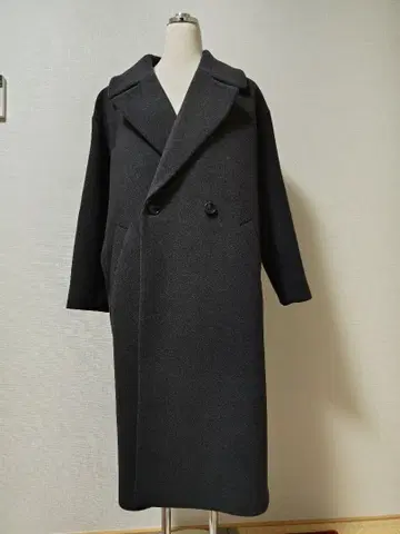 다크 그레이 더블 브레스트 롱 코트