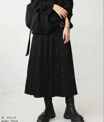 [ antiqua ] 리브 플리츠 스커트 블랙