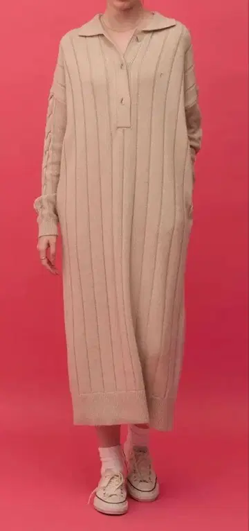 PINUE 폴로 칼라 리브 니트 원피스