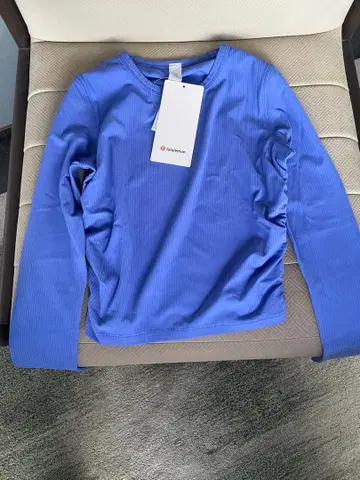 Lululemon 리브 소재 긴팔 상의 파랑 사이즈 4/XS