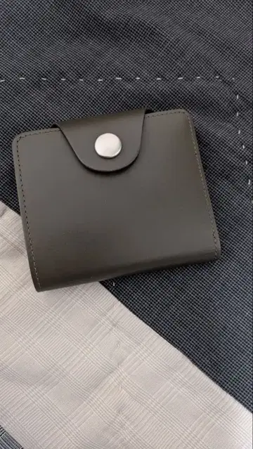 마가렛호웰 지갑 미니 카키 현행 모델 오일 가죽