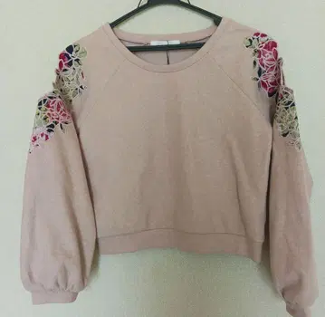 꽃무늬 자수 트레이닝복 핑크